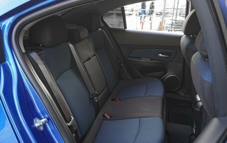 Chevrolet Cruze II, 2011 год, 679 000 рублей, 7 фотография