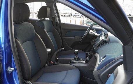 Chevrolet Cruze II, 2011 год, 679 000 рублей, 8 фотография