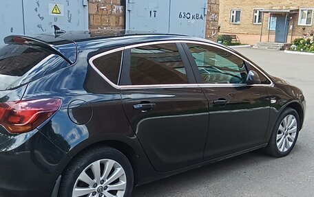 Opel Astra J, 2010 год, 820 000 рублей, 13 фотография