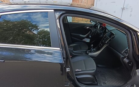 Opel Astra J, 2010 год, 820 000 рублей, 14 фотография