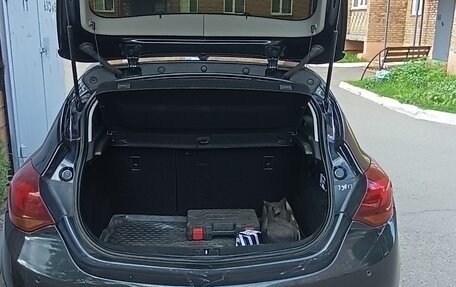 Opel Astra J, 2010 год, 820 000 рублей, 9 фотография