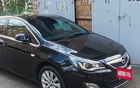 Opel Astra J, 2010 год, 820 000 рублей, 12 фотография