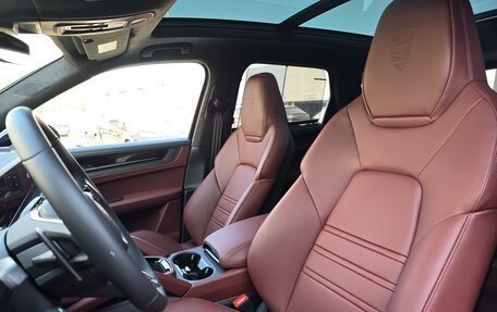 Porsche Cayenne III, 2025 год, 24 790 000 рублей, 10 фотография