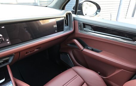 Porsche Cayenne III, 2025 год, 24 790 000 рублей, 20 фотография