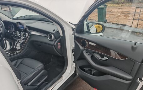 Mercedes-Benz GLC, 2017 год, 3 100 000 рублей, 7 фотография