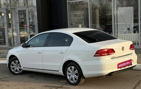 Volkswagen Passat B7, 2011 год, 740 000 рублей, 3 фотография