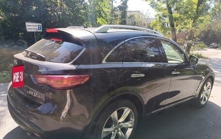 Infiniti FX II, 2011 год, 1 850 000 рублей, 4 фотография