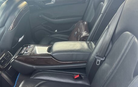 Audi A8, 2010 год, 1 400 000 рублей, 13 фотография