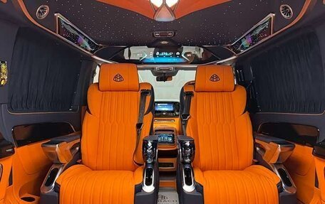 Mercedes-Benz Vito, 2025 год, 7 850 000 рублей, 15 фотография