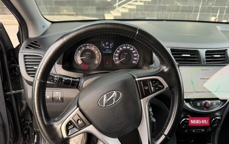 Hyundai Solaris II рестайлинг, 2012 год, 920 000 рублей, 13 фотография