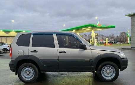 Chevrolet Niva I рестайлинг, 2015 год, 450 000 рублей, 6 фотография