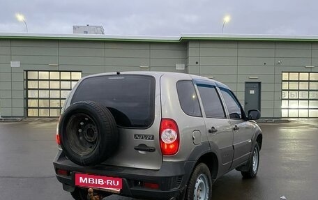 Chevrolet Niva I рестайлинг, 2015 год, 450 000 рублей, 3 фотография