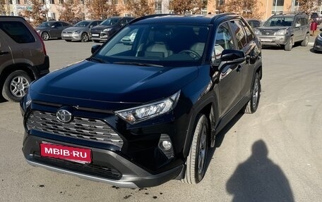 Toyota RAV4, 2021 год, 3 500 000 рублей, 1 фотография