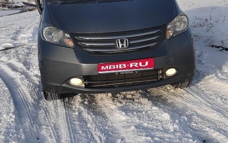 Honda Freed I, 2011 год, 999 999 рублей, 1 фотография