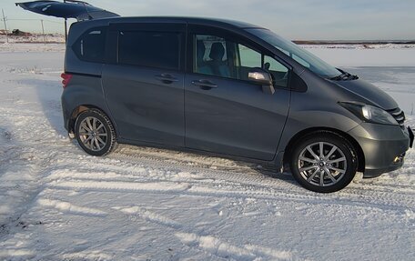 Honda Freed I, 2011 год, 999 999 рублей, 8 фотография