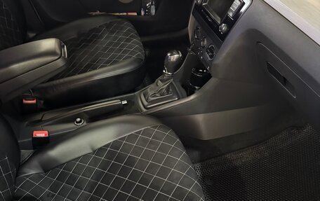 Skoda Rapid I, 2015 год, 970 000 рублей, 8 фотография