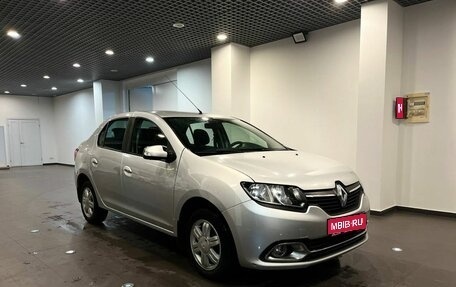 Renault Logan II, 2017 год, 775 000 рублей, 1 фотография