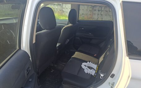 Mitsubishi Outlander III рестайлинг 3, 2013 год, 3 фотография