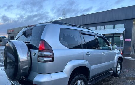 Toyota Land Cruiser Prado 120 рестайлинг, 2005 год, 2 000 000 рублей, 8 фотография