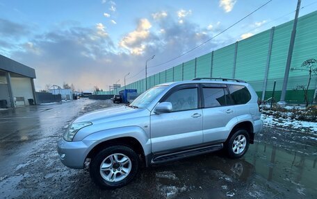 Toyota Land Cruiser Prado 120 рестайлинг, 2005 год, 2 000 000 рублей, 3 фотография