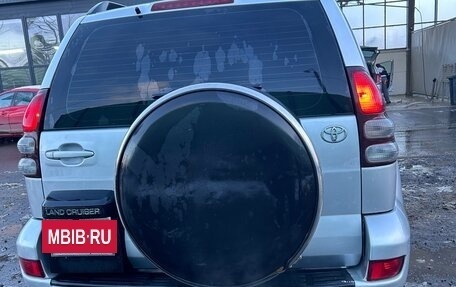 Toyota Land Cruiser Prado 120 рестайлинг, 2005 год, 2 000 000 рублей, 10 фотография