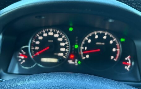 Toyota Land Cruiser Prado 120 рестайлинг, 2005 год, 2 000 000 рублей, 24 фотография