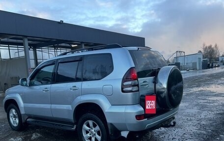 Toyota Land Cruiser Prado 120 рестайлинг, 2005 год, 2 000 000 рублей, 30 фотография