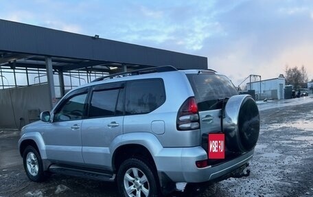 Toyota Land Cruiser Prado 120 рестайлинг, 2005 год, 2 000 000 рублей, 29 фотография