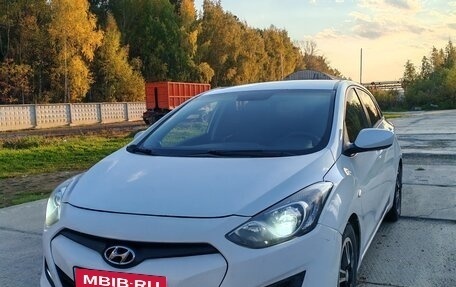 Hyundai i30 II рестайлинг, 2012 год, 795 000 рублей, 2 фотография