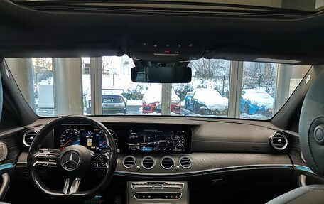 Mercedes-Benz E-Класс, 2021 год, 5 200 000 рублей, 9 фотография