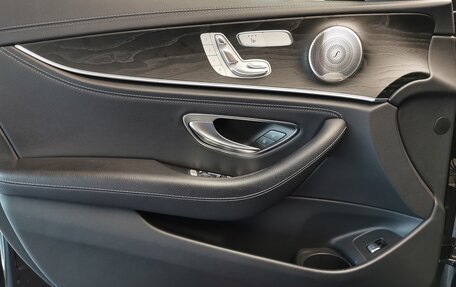 Mercedes-Benz E-Класс, 2021 год, 5 200 000 рублей, 19 фотография