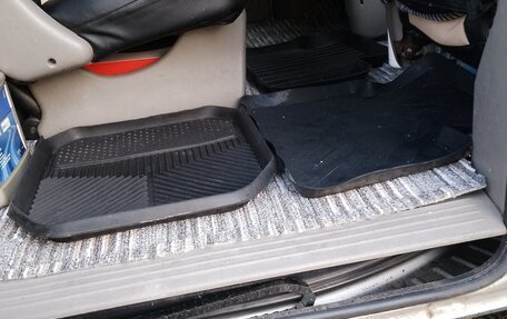 Chrysler Voyager IV, 2001 год, 540 000 рублей, 7 фотография