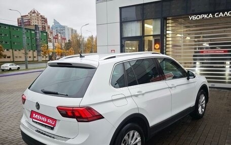 Volkswagen Tiguan II, 2020 год, 2 100 000 рублей, 3 фотография