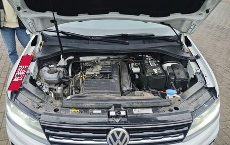 Volkswagen Tiguan II, 2020 год, 2 100 000 рублей, 9 фотография