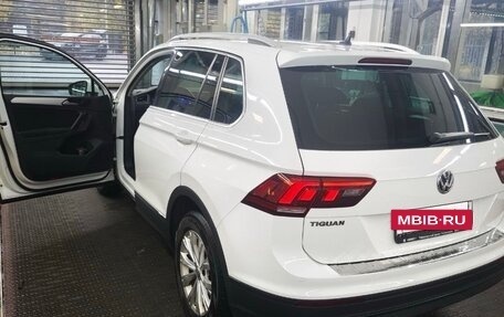 Volkswagen Tiguan II, 2020 год, 2 100 000 рублей, 10 фотография