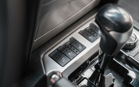 Toyota Land Cruiser 200, 2018 год, 5 249 000 рублей, 12 фотография