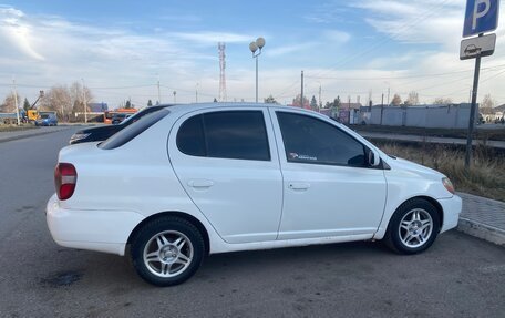 Toyota Platz, 2000 год, 299 000 рублей, 1 фотография