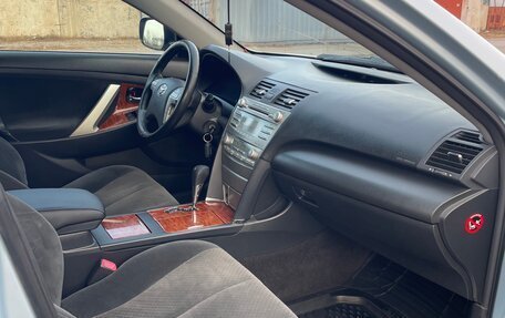 Toyota Camry, 2007 год, 1 170 000 рублей, 10 фотография