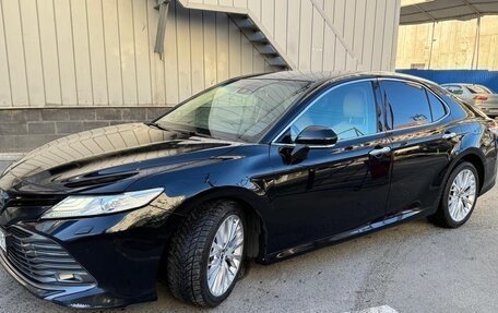 Toyota Camry, 2019 год, 2 500 000 рублей, 4 фотография