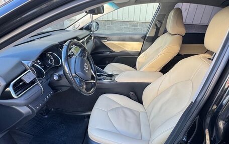 Toyota Camry, 2019 год, 2 500 000 рублей, 7 фотография