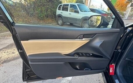 Toyota Camry, 2019 год, 2 500 000 рублей, 5 фотография