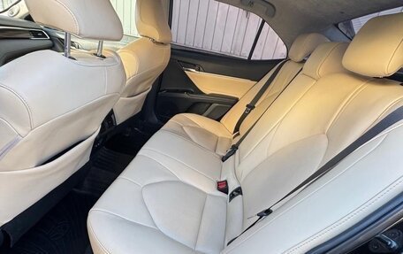 Toyota Camry, 2019 год, 2 500 000 рублей, 9 фотография