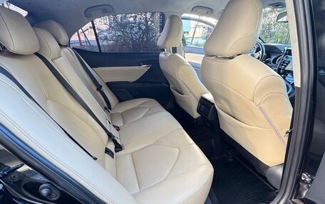 Toyota Camry, 2019 год, 2 500 000 рублей, 10 фотография