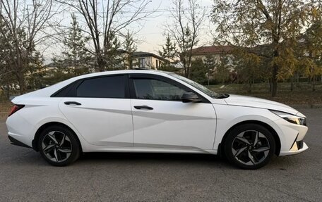 Hyundai Elantra, 2022 год, 1 550 000 рублей, 5 фотография