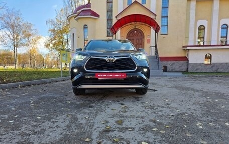 Toyota Highlander, 2025 год, 6 250 000 рублей, 2 фотография