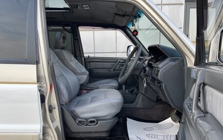 Mitsubishi Pajero III рестайлинг, 1992 год, 647 000 рублей, 12 фотография