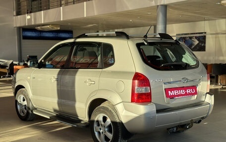 Hyundai Tucson III, 2007 год, 955 000 рублей, 2 фотография