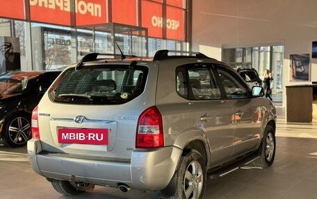 Hyundai Tucson III, 2007 год, 955 000 рублей, 3 фотография