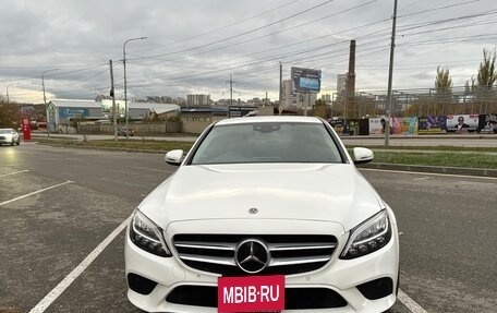 Mercedes-Benz C-Класс, 2018 год, 2 400 000 рублей, 2 фотография