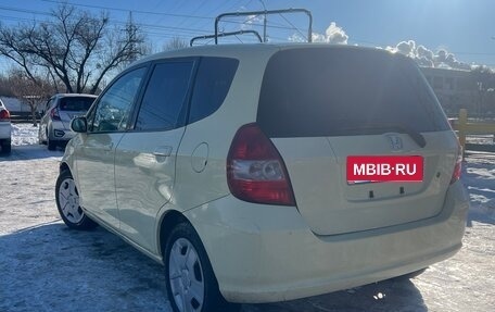 Honda Fit III, 2001 год, 280 000 рублей, 2 фотография